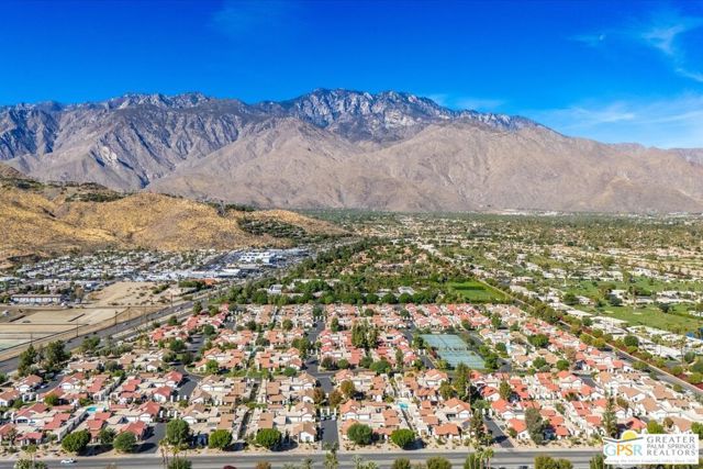 2247 Miramonte Circle C, Palm Springs, CA 92264