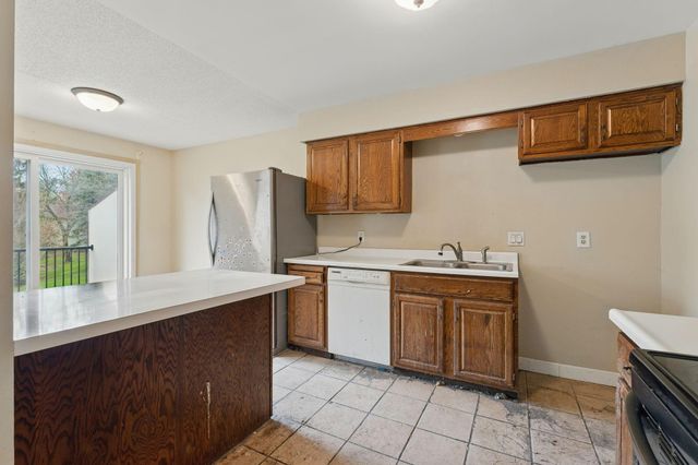 178 Galtier Place, Shoreview, MN 55126