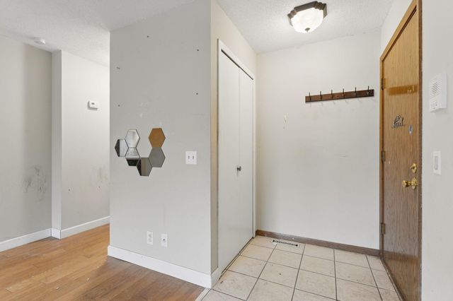 178 Galtier Place, Shoreview, MN 55126