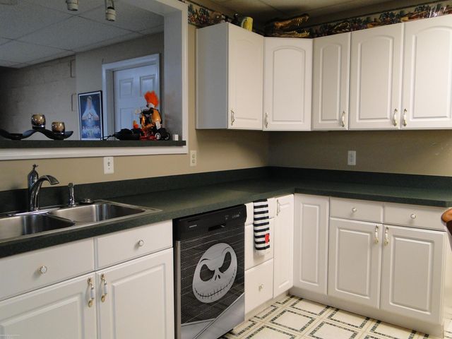 19549 Dixie Drive, Clinton Township, MI 48035
