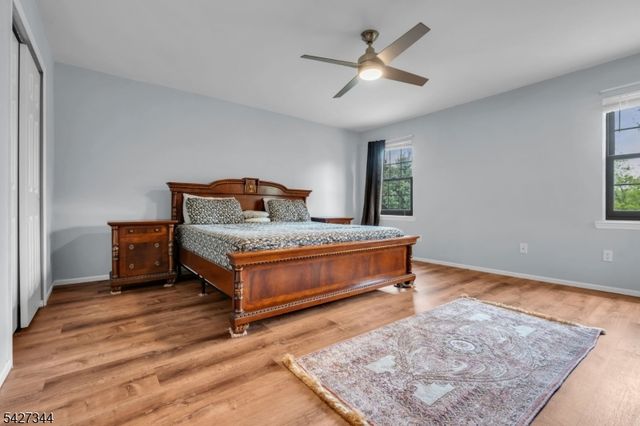 27 Manor Dr, Hillsborough Twp., NJ 08844