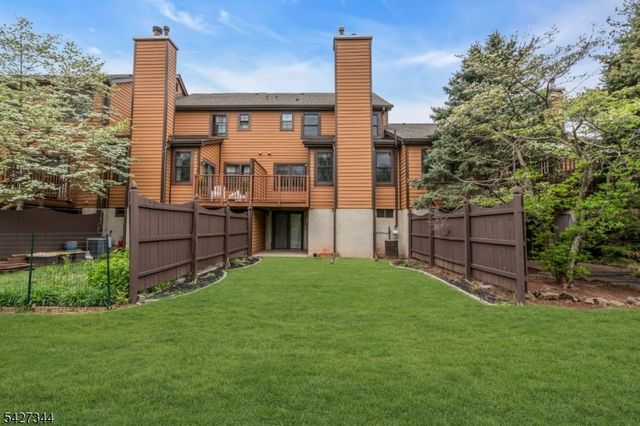 27 Manor Dr, Hillsborough Twp., NJ 08844