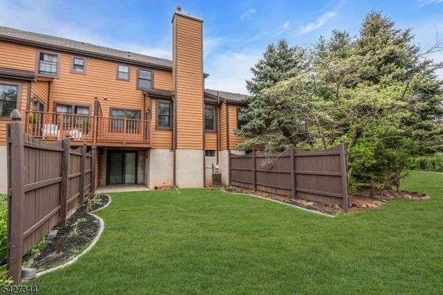 27 Manor Dr, Hillsborough Twp., NJ 08844