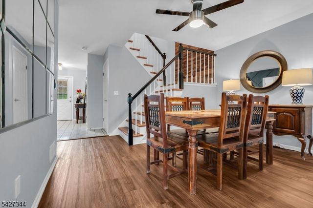 27 Manor Dr, Hillsborough Twp., NJ 08844