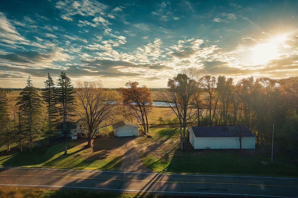 36287 Vickers Drive NE, Cambridge Twp, MN 55008