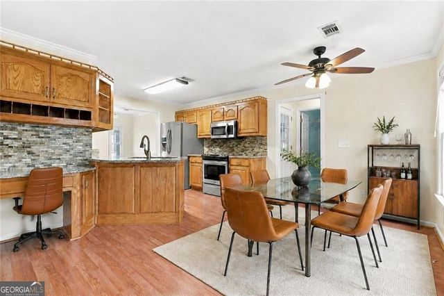 2232 Woodbriar Drive, Buford, GA 30518