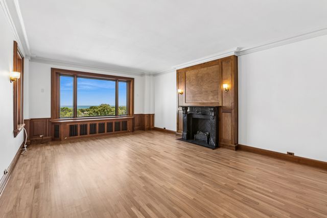 2912 N Commonwealth Avenue 7D, Chicago, IL 60657