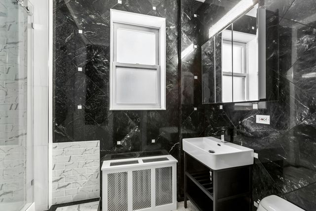 2912 N Commonwealth Avenue 7D, Chicago, IL 60657
