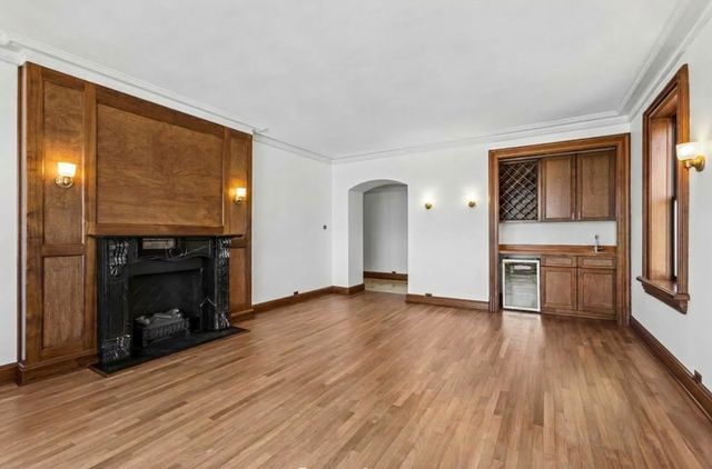 2912 N Commonwealth Avenue 7D, Chicago, IL 60657