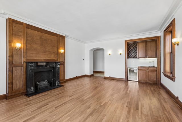 2912 N Commonwealth Avenue 7D, Chicago, IL 60657