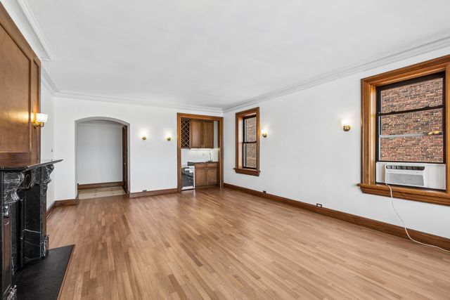2912 N Commonwealth Avenue 7D, Chicago, IL 60657