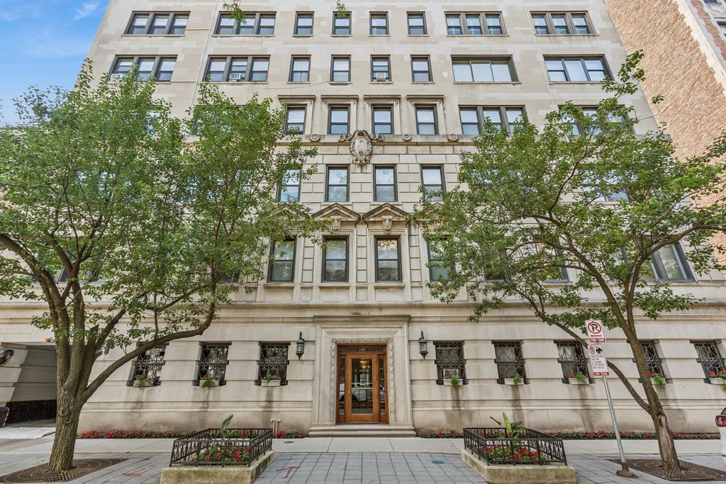 2912 N Commonwealth Avenue 7D, Chicago, IL 60657