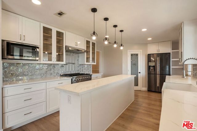 1006 W Milton Drive, Glendora, CA 91741