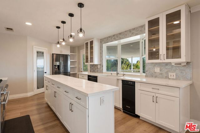 1006 W Milton Drive, Glendora, CA 91741