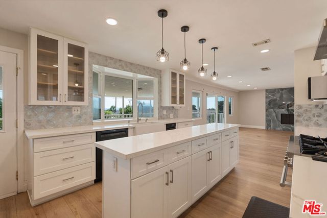 1006 W Milton Drive, Glendora, CA 91741