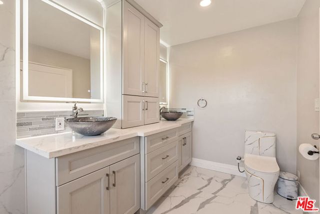 1006 W Milton Drive, Glendora, CA 91741