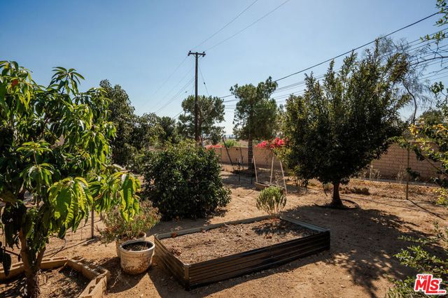 1006 W Milton Drive, Glendora, CA 91741