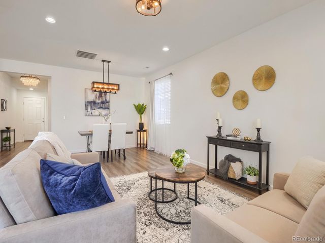 26717 E Maple Avenue, Aurora, CO 80018