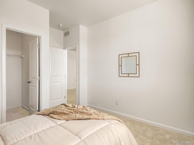 26717 E Maple Avenue, Aurora, CO 80018