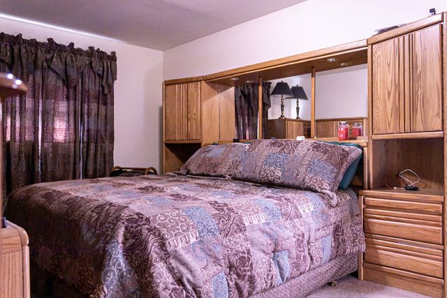 500 N Illinois Avenue, Glenwood, IL 60425