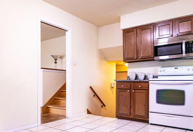 500 N Illinois Avenue, Glenwood, IL 60425