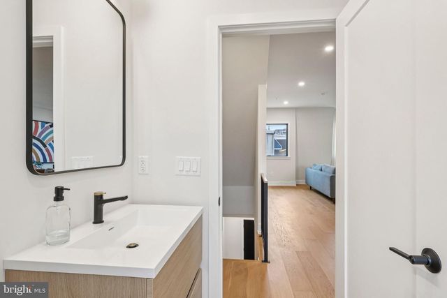 3411 W LIPPINCOTT ST, Philadelphia, PA 19132