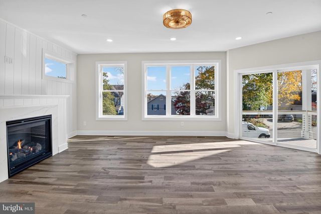 1123 SHORE DR, Edgewater, MD 21037