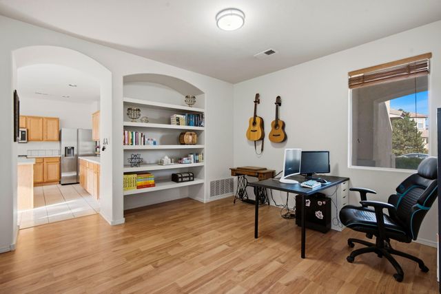 1405 Ducale Drive SE, Rio Rancho, NM 87124