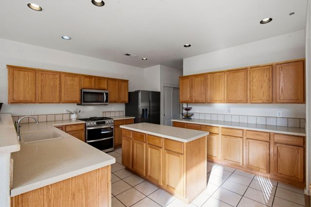 1405 Ducale Drive SE, Rio Rancho, NM 87124