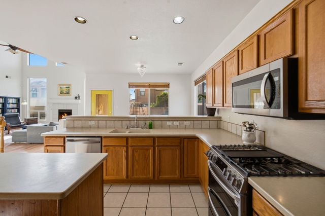 1405 Ducale Drive SE, Rio Rancho, NM 87124