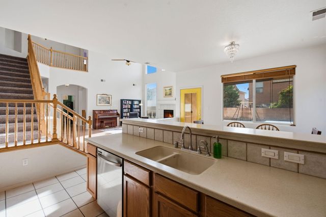 1405 Ducale Drive SE, Rio Rancho, NM 87124