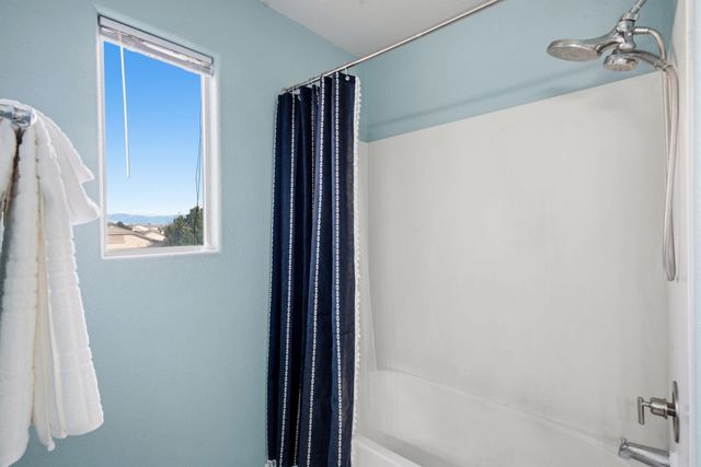 1405 Ducale Drive SE, Rio Rancho, NM 87124