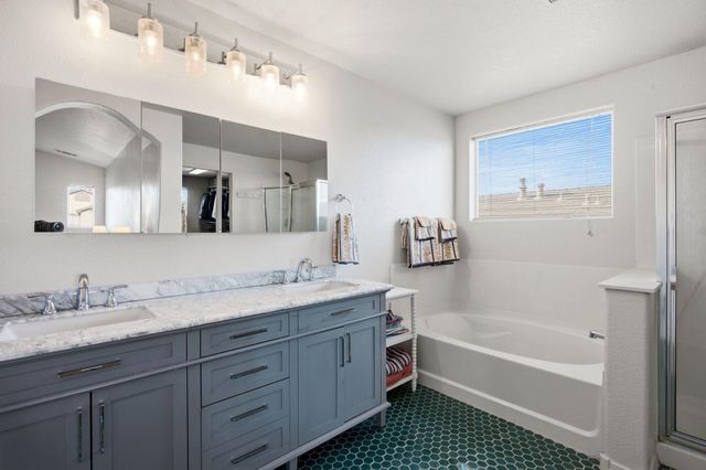1405 Ducale Drive SE, Rio Rancho, NM 87124