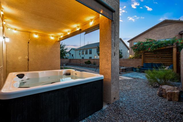 1405 Ducale Drive SE, Rio Rancho, NM 87124