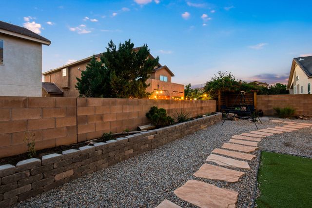 1405 Ducale Drive SE, Rio Rancho, NM 87124