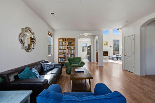 1405 Ducale Drive SE, Rio Rancho, NM 87124