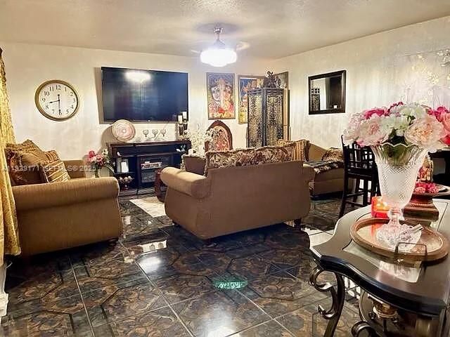 1536 NW 15th Ave 0, Fort Lauderdale, FL 33311