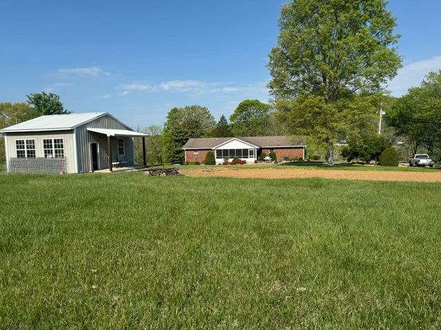 12 Charles Apple Ln, Brush Creek, TN 38547