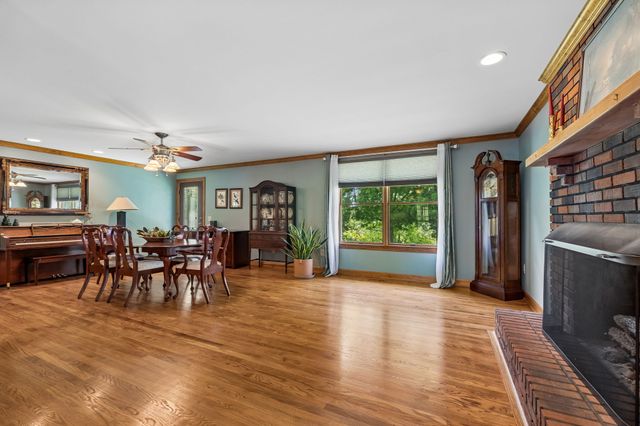 12 Charles Apple Ln, Brush Creek, TN 38547