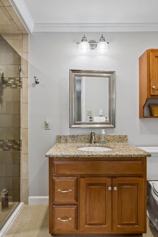 12 Charles Apple Ln, Brush Creek, TN 38547
