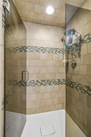12 Charles Apple Ln, Brush Creek, TN 38547