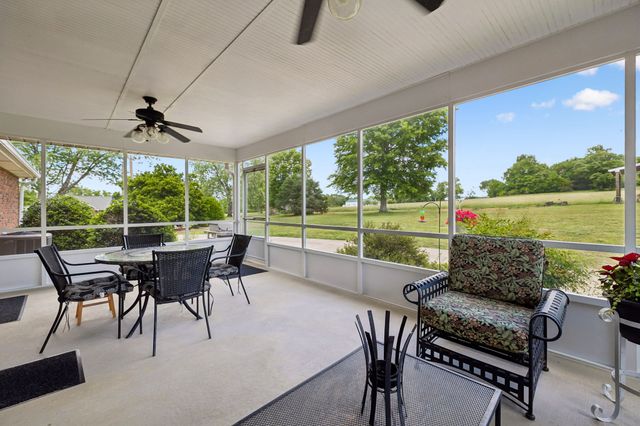 12 Charles Apple Ln, Brush Creek, TN 38547