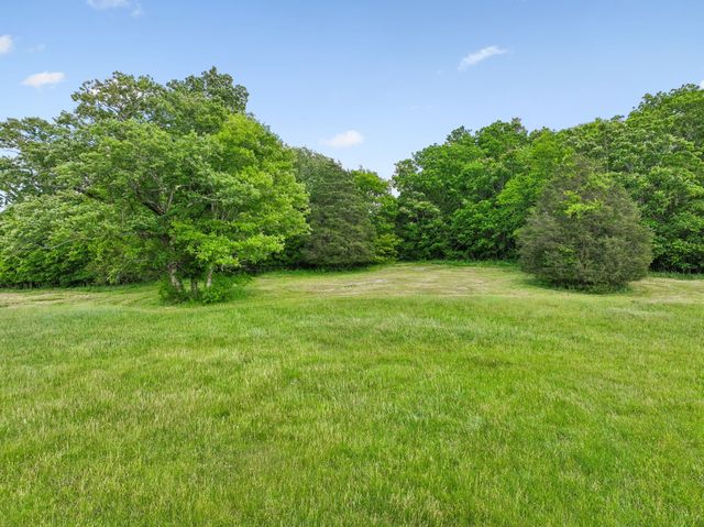 12 Charles Apple Ln, Brush Creek, TN 38547