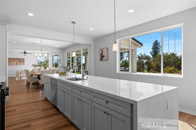 5613 Levanto, Bakersfield, CA 93306