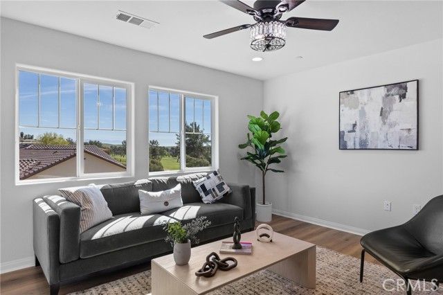 5613 Levanto, Bakersfield, CA 93306