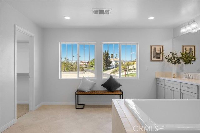 5613 Levanto, Bakersfield, CA 93306