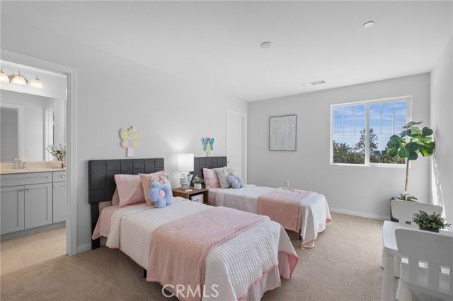 5613 Levanto, Bakersfield, CA 93306