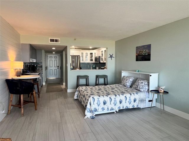 1250 GULF BOULEVARD 405, Clearwater, FL 33767
