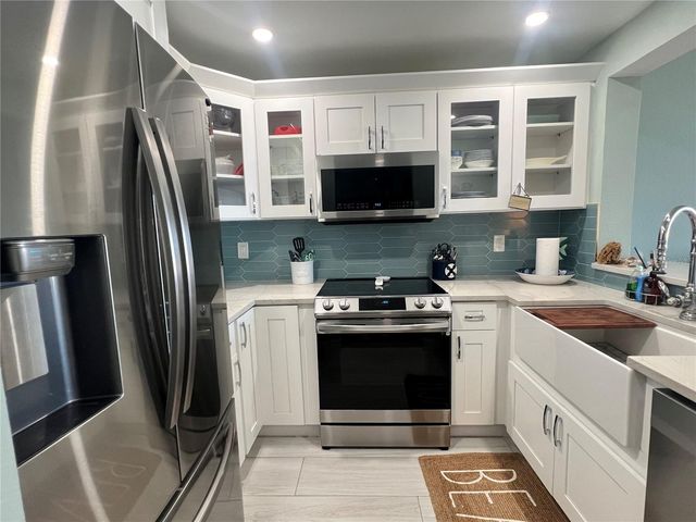 1250 GULF BOULEVARD 405, Clearwater, FL 33767