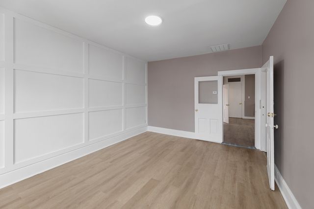 1430 W Superior Street 2F, Chicago, IL 60642